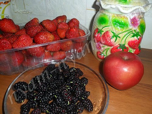 Компот из свежих ягод и фруктов